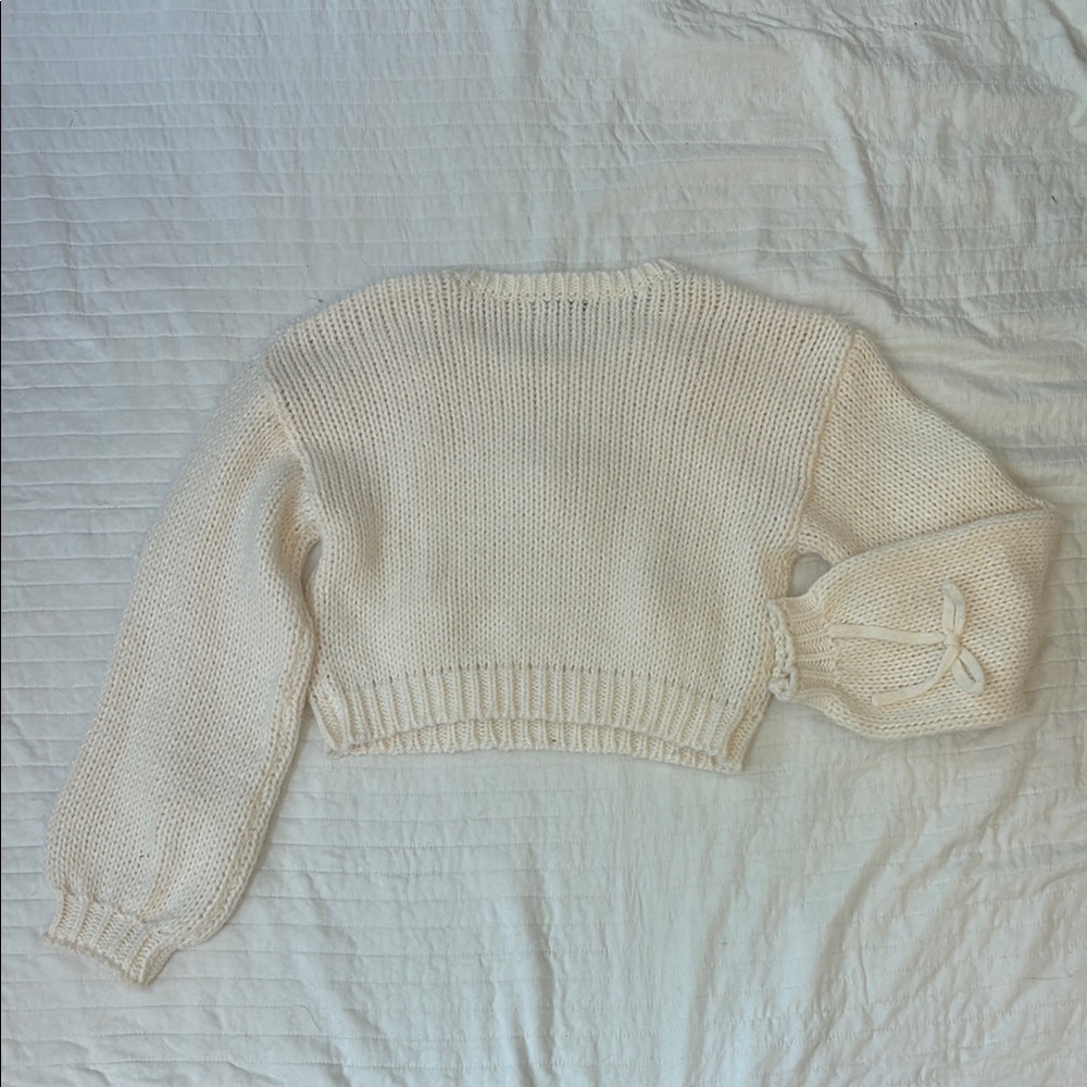 Chic Cream Bow-Detail Sweater - Picture 3 of 3